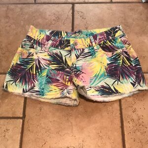 (5/$25) Host pick Old Navy tropical Diva Shorts